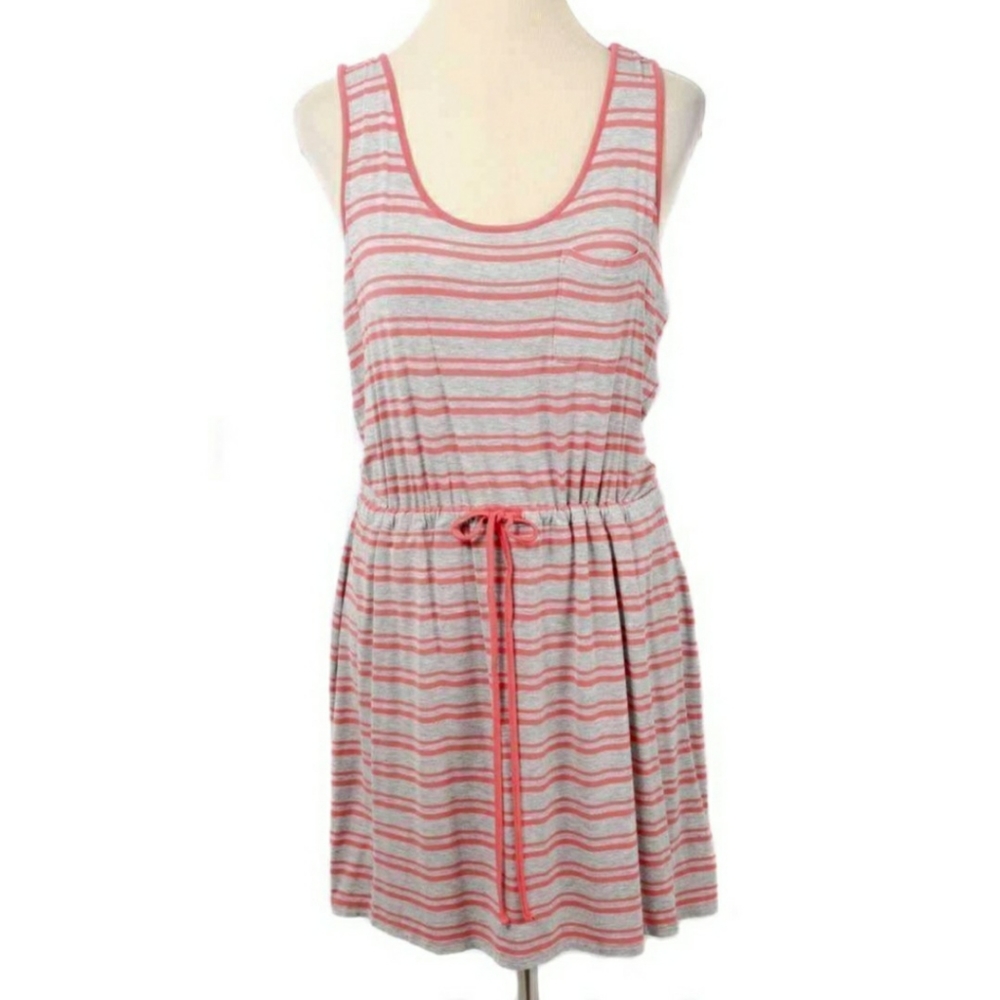 Olive & Oak Tie Waist Dress